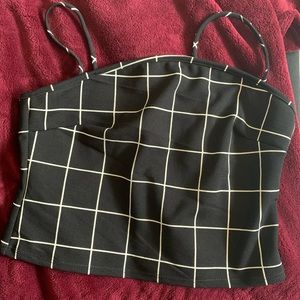 Crop top and pants suit black and white